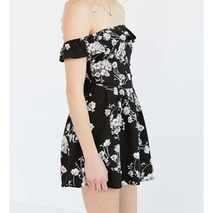 NWT Kimchi blue romper